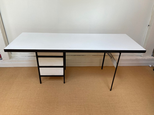 Grand bureau blanc et noir conçu par Georges Nelson et édité par Herman Miller