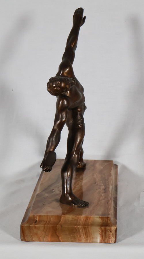 Scultura in bronzo con patina color bronzo periodo Art Déco