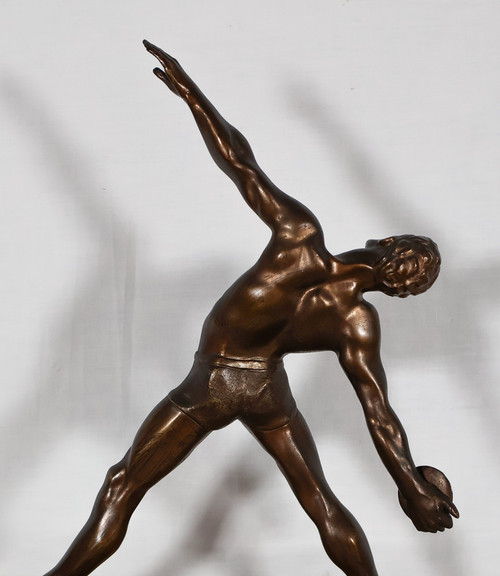 Scultura in bronzo con patina color bronzo periodo Art Déco