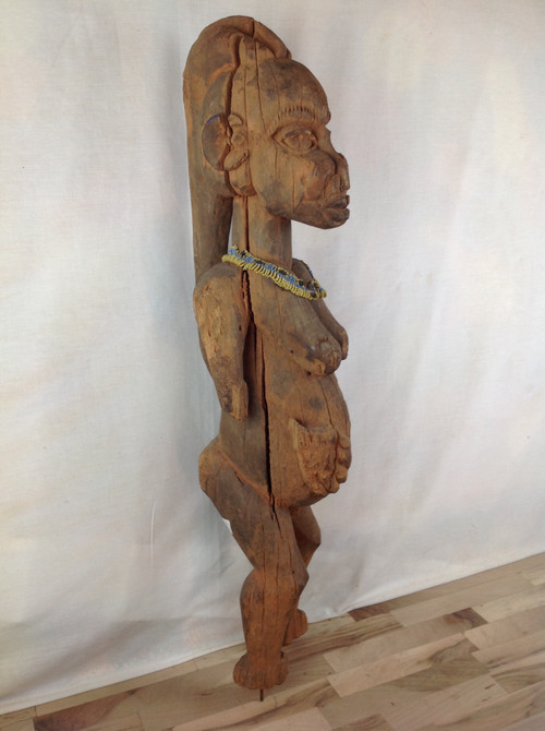 Extremely rare Bimiléké maternity ward, Kingdom of Eastern Bangwa or Batoufam, Cameroon