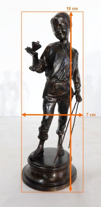  Bronzo "Ragazzo con trottola" - Fine del 19° secolo