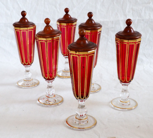 Baccarat: ruby red and gilded crystal liqueur service, Cannelures model - paper label