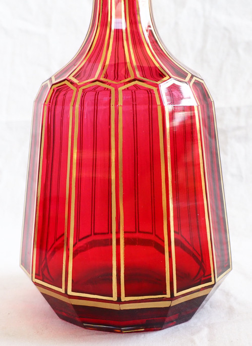 Baccarat: ruby red and gilded crystal liqueur service, Cannelures model - paper label