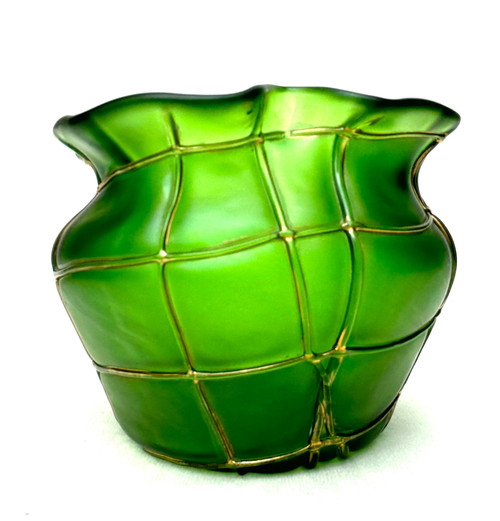 Loetz Ou Kralik - Grüne Vase Kreta