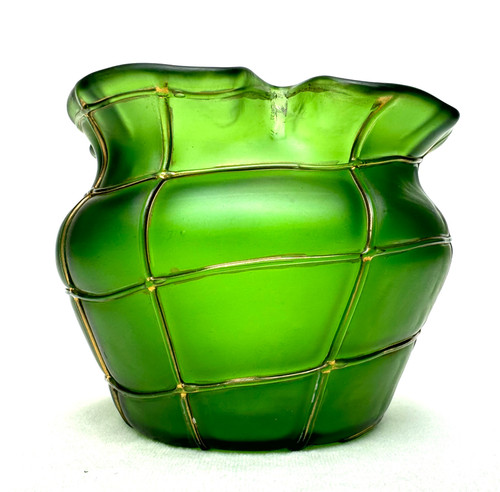 Loetz Ou Kralik - Grüne Vase Kreta