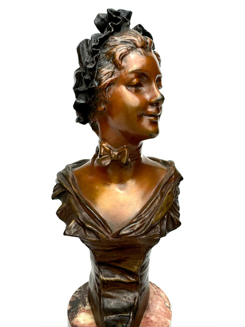 Georges Van der Straeten Bronze bust of "Marinette".