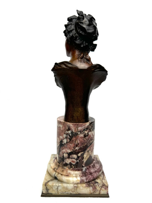Georges Van der Straeten Bronze bust of "Marinette".