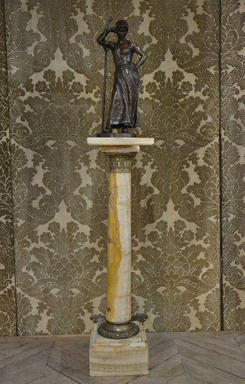 Column in onyx from the end of the 19th century