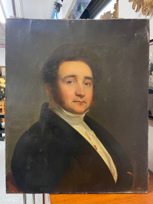 French School of the XIX- Portrait Of A Man Early 19th Century Oil On Canvas