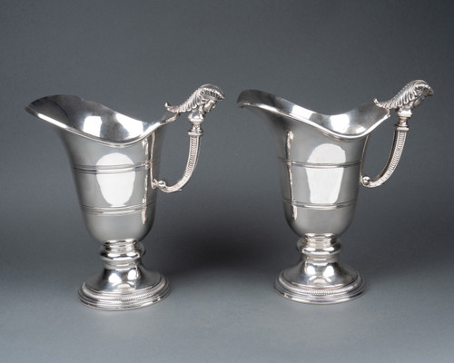 Coppia di cappe in argento massiccio, XIX secolo