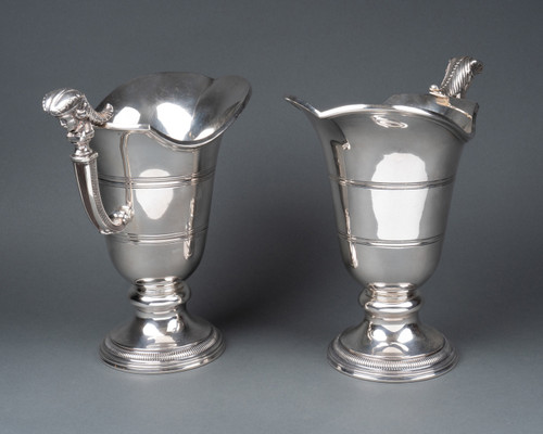 Coppia di cappe in argento massiccio, XIX secolo