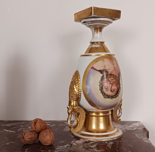 Parigi, periodo della Restaurazione, Luigi Filippo - vaso in porcellana - volto di Cristo, religiosa
