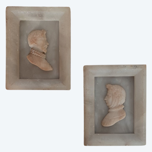 Souvenir du Grand Tour - paire de portraits d'hommes de la Renaissance à la façon de camées - L