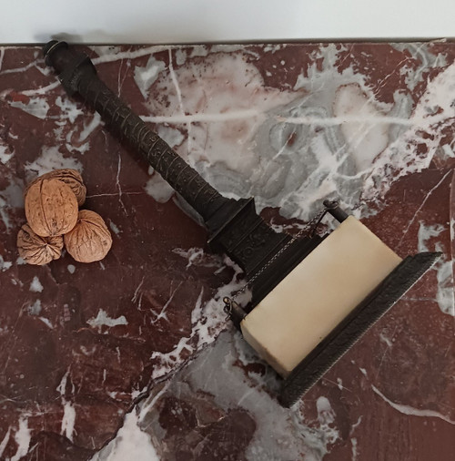 Opera francese del XIX secolo - Colonna Vendôme in bronzo patinato e marmo