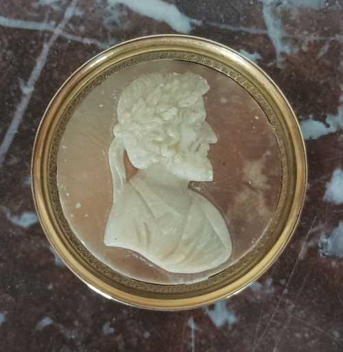 Souvenir du Grand Tour - Ariosto medallion Cameo style - alabaster