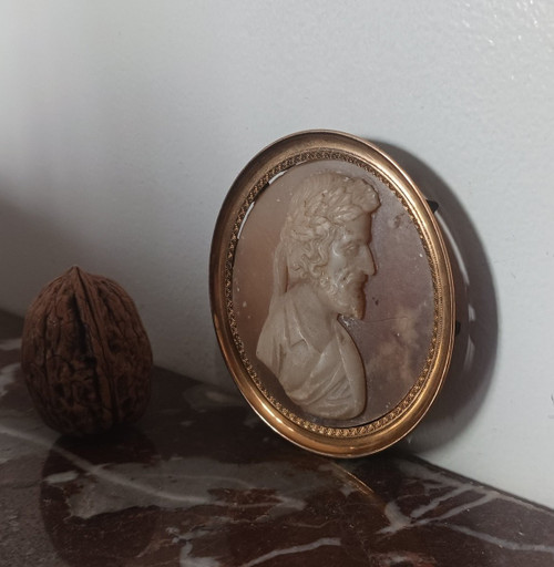 Souvenir du Grand Tour - Ariosto medallion Cameo style - alabaster