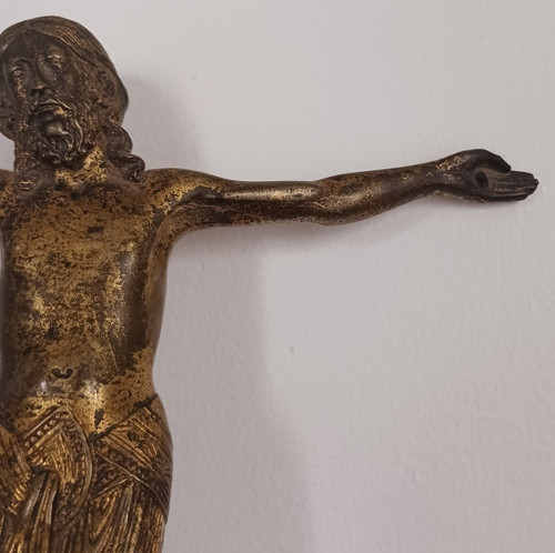 Romanesque art - christ on the cross - gilded bronze - Religiosa