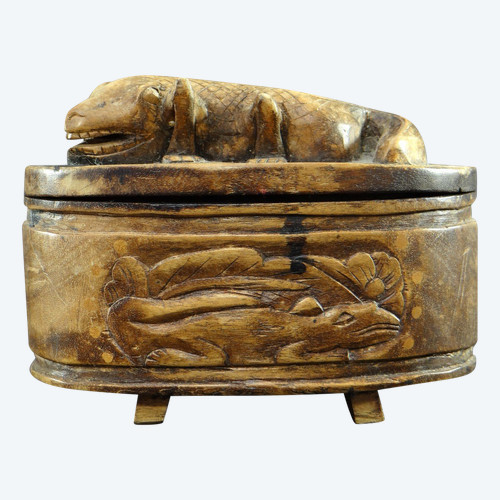 Indonésie, île De Lombok, Années 1930/1950, Boîte En Bois à Décor De Lézards. 