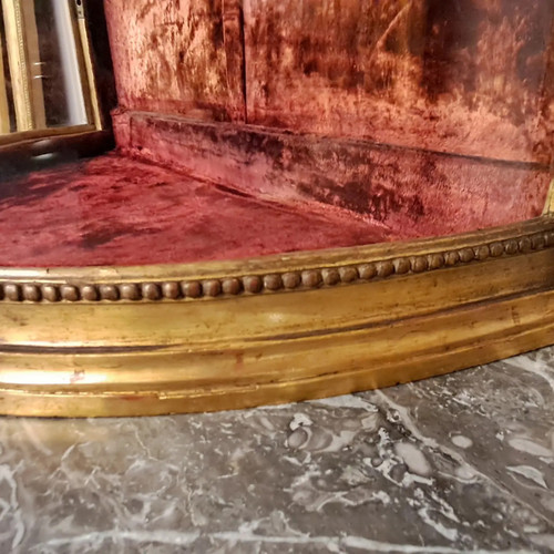 Louis XVI period display case, carved and gilded wood