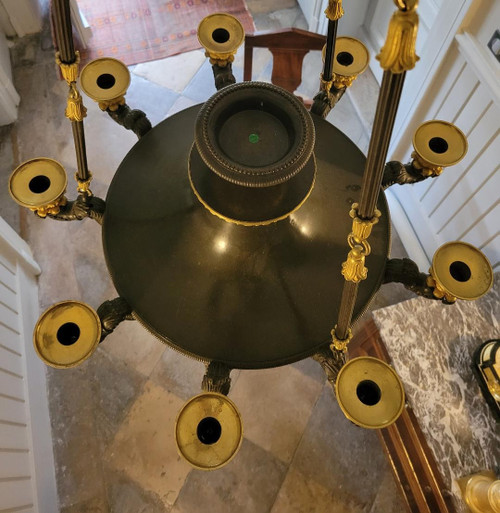 Kronleuchter aus vergoldeter und patinierter Bronze aus der Restaurationszeit