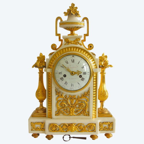 Antoine Cronier - Louis XVI period clock in gilded bronze and white marble