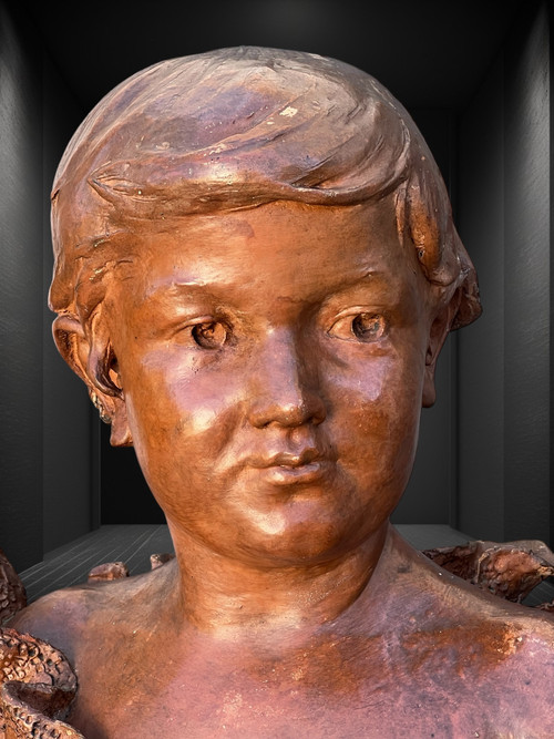 BUSTO DI GIOVANE DONNA IN TERRACOTTA SU BASE IN LEGNO FIRMATO “A.