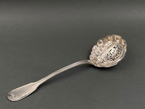 Cuillère à saupoudrer en argent XIXe poinçon Minerve orfèvre LL