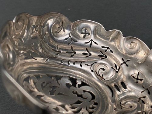 Cuillère à saupoudrer en argent XIXe poinçon Minerve orfèvre LL