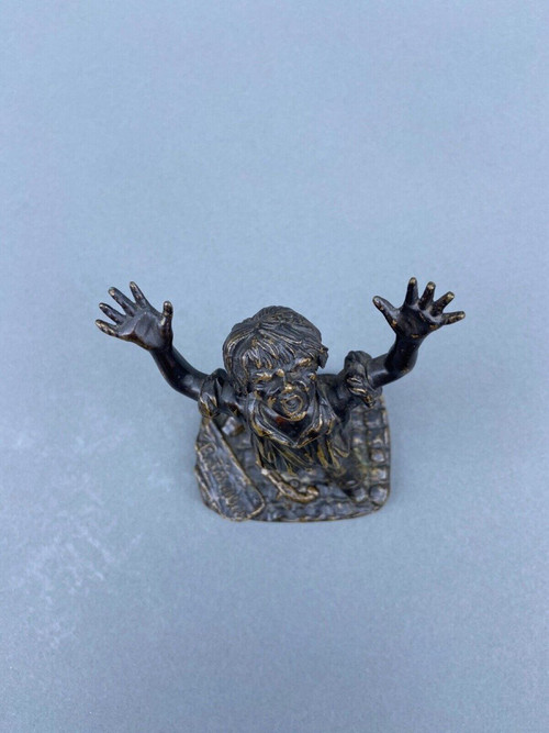 Scultura in bronzo di E. Thomas bambino La Marceyeze patina di cioccolato
