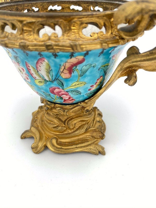 Porzellanschale China 19. Jahrhundert mit vergoldeter Bronzemontierung Louis XV