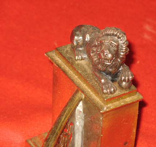 Devant de cheminée barre de foyer en arc de cercle en bronze avec paire de lions époque 19ème
