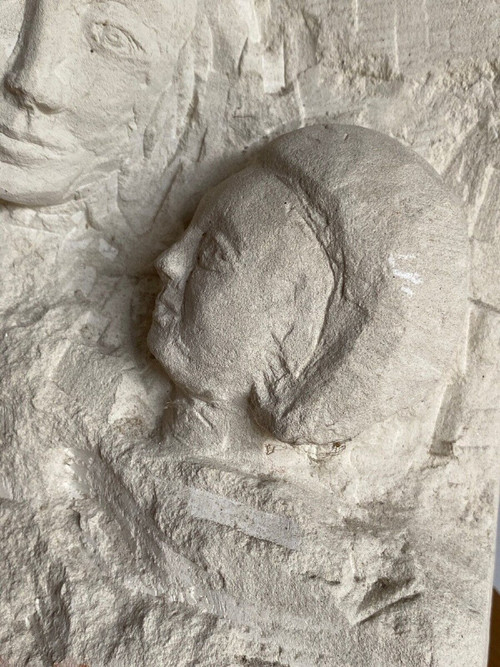 Sculpture taille directe Béton cellulaire Femme à l'enfant