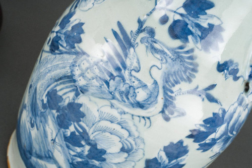 Blue and white Chinese vase, 20th century, birds and flowers design