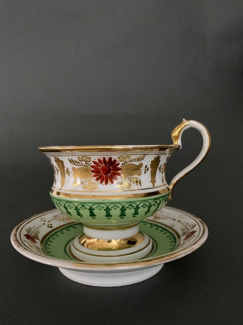 Tasse et sous-tasse en porcelaine de Paris époque Louis-Philippe