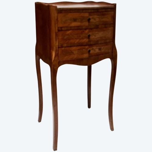 Kleiner Chiffonnier-Tisch im Louis XV-Stil mit Intarsien