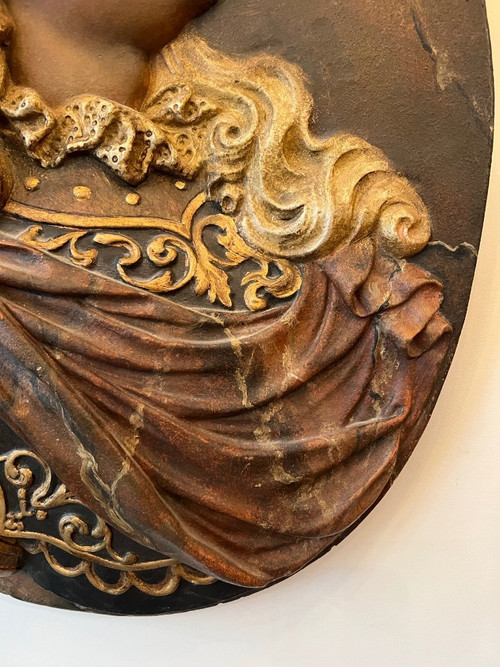 Important Medallion Representing Louis XIV