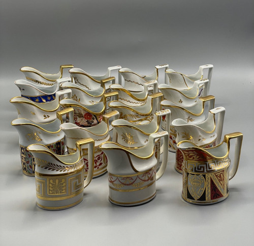 bellissima collezione di brocche per il latte