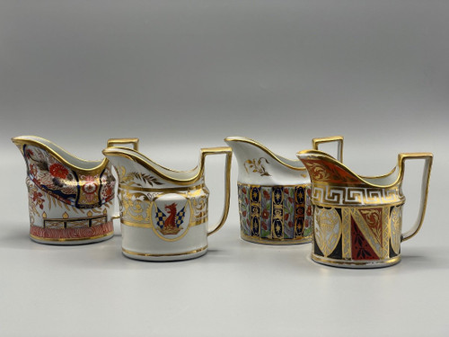 bellissima collezione di brocche per il latte
