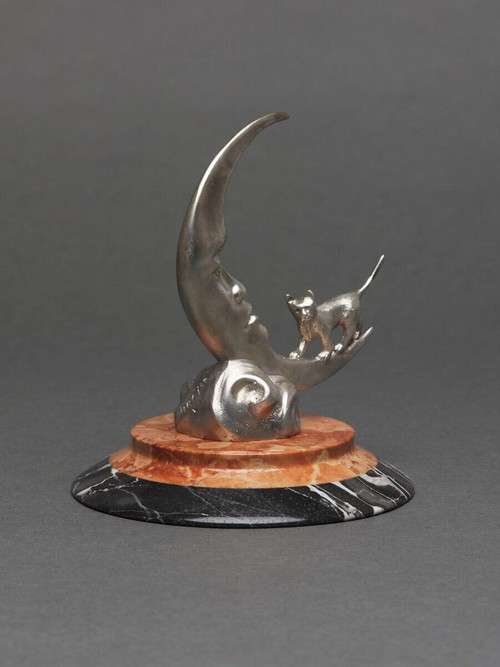 Mascotte in bronzo argentato di Et Mercier clair de Lune Base in marmo del XX secolo