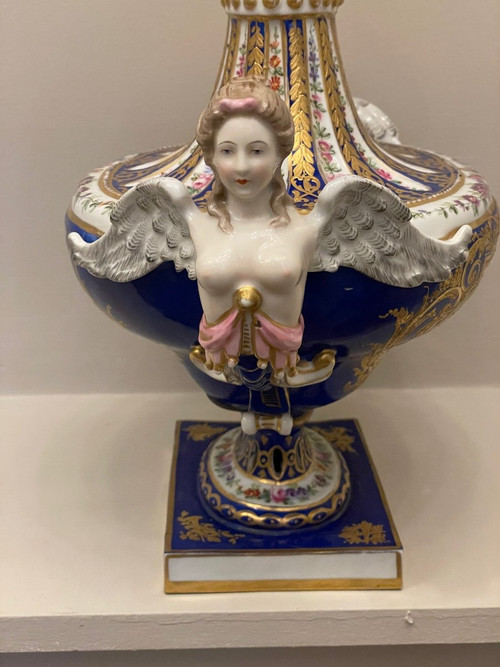 Pot Pourri En Porcelaine De Sèvres