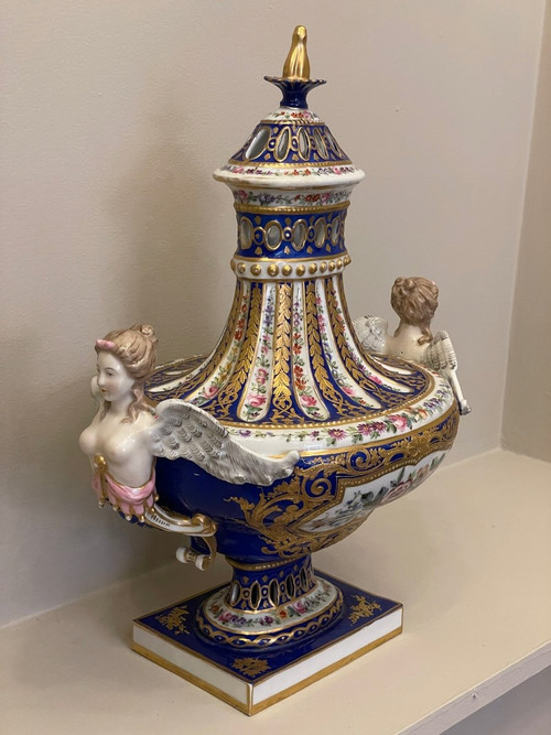 Pot Pourri En Porcelaine De Sèvres