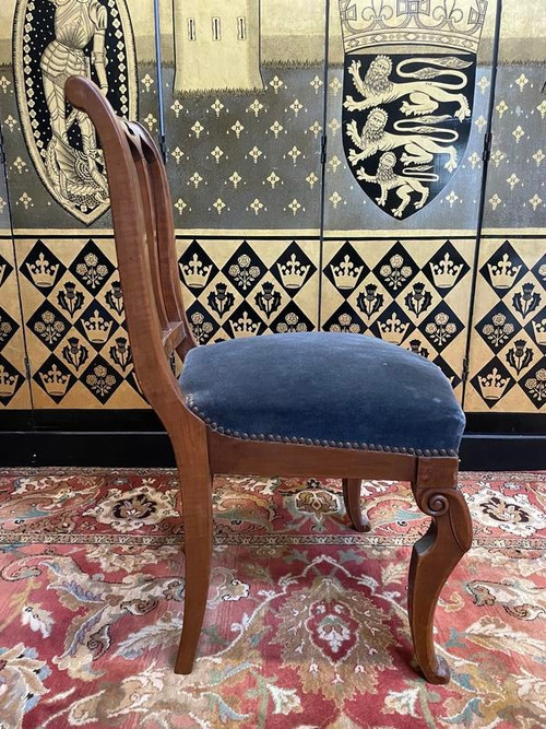 Set of 6 Restoration period chairs
