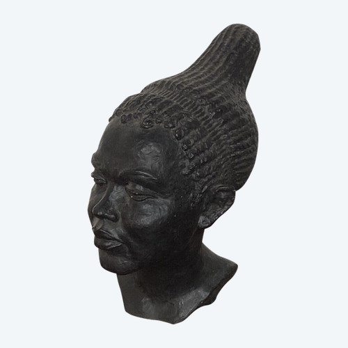 Scultura africaniste atelier femme à la chevelure 1940 di G. Bel