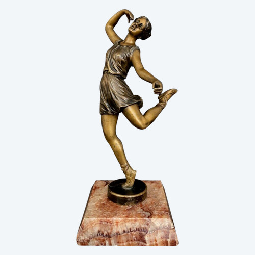Art Deco dancer in double patina bronze 1930 on onyx base