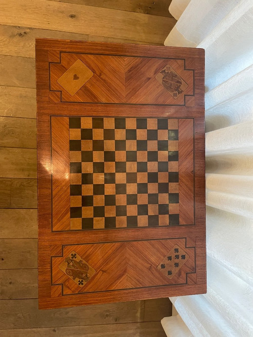 Tavolo da gioco del XIX secolo in intarsio