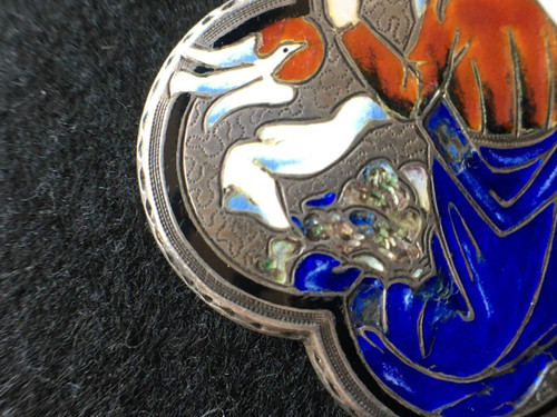 Spilla in argento cloisonné del XIX secolo 22 g, marchio del granchio Vergine Maria e colomba