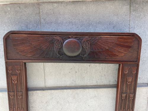 La Maison Des Ailles" Art Deco mantel