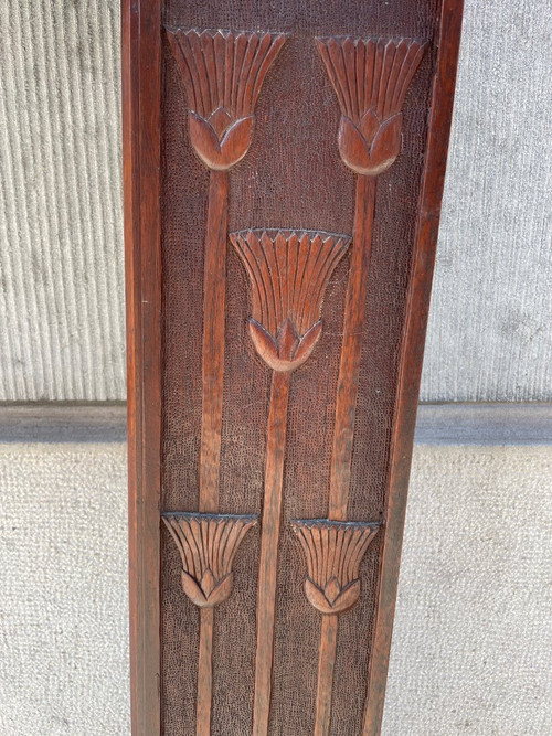 La Maison Des Ailles" Art Deco mantel