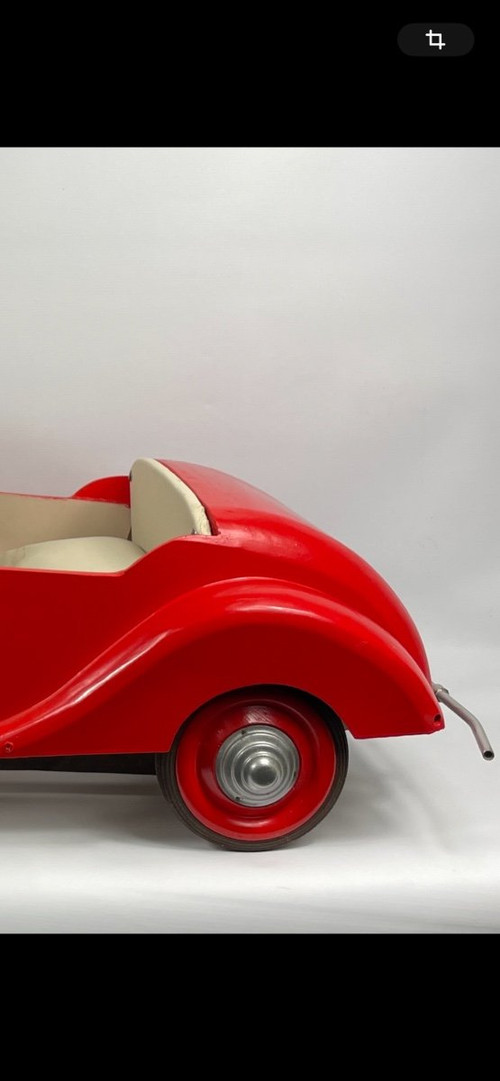 Children's Pedal Carriage