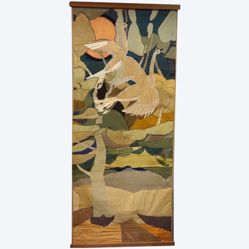 Gobelin und Seide verziert mit Vögeln, geometrischer Schnitt aus dem Jahr 1930